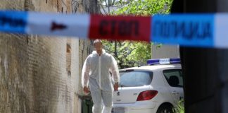 Strašan zločin potresao Srbiju,Milan Stanković ubio majku: Rasporio je od vrata do stomaka, pa pobjegao!