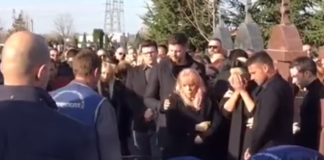 Niko nije vjerovao kad se na sahrani Divne Karluše pojavio on