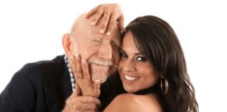 Ona ima 22. a on 87. godina, evo šta se desilo prve bračne noći