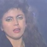 Nećete nikada prepoznati ovu folkeru, a slika je nastala prije 20 godina, evo o kome se radi