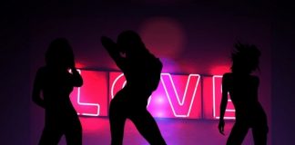 SKANDAL: Dobro poznat biznismen danima s.lovao folk pjevačicu!