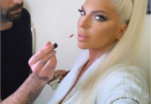 Jelena Karleusa skinula sminku i sociva pa pokazala kako zaista izgleda, jel ovo ista osoba pitamo se
