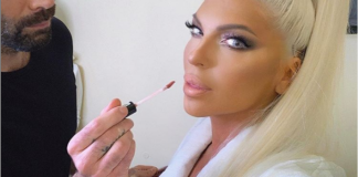 Jelena Karleusa skinula sminku i sociva pa pokazala kako zaista izgleda, jel ovo ista osoba pitamo se