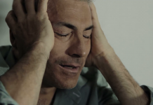 Skoro sam imao proslavu 20 godina mature,svi su došli u odijelima ušminakni, jedino ja u golfu 2…