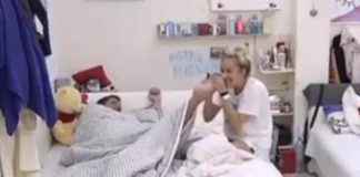 BIZARNO! VIDJELI SMO KAKO LUNA LJUBI MARKOVA STOPALA: A sada je uradila JOŠ NEŠTO ŽEŠĆE, nećete moć doći sebi nakon ovoga! (VIDEO)