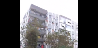 POGLEDAJTE TRENUTAK KADA JE ZEMLJOTRES POGODIO IZMIR! Kamere snimile strahotu (VIDEO)